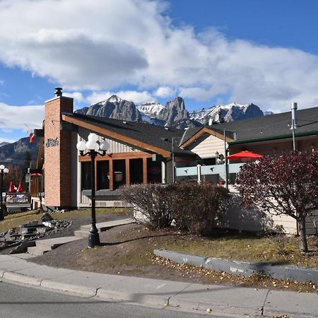 The Drake Inn Canmore Buitenkant foto