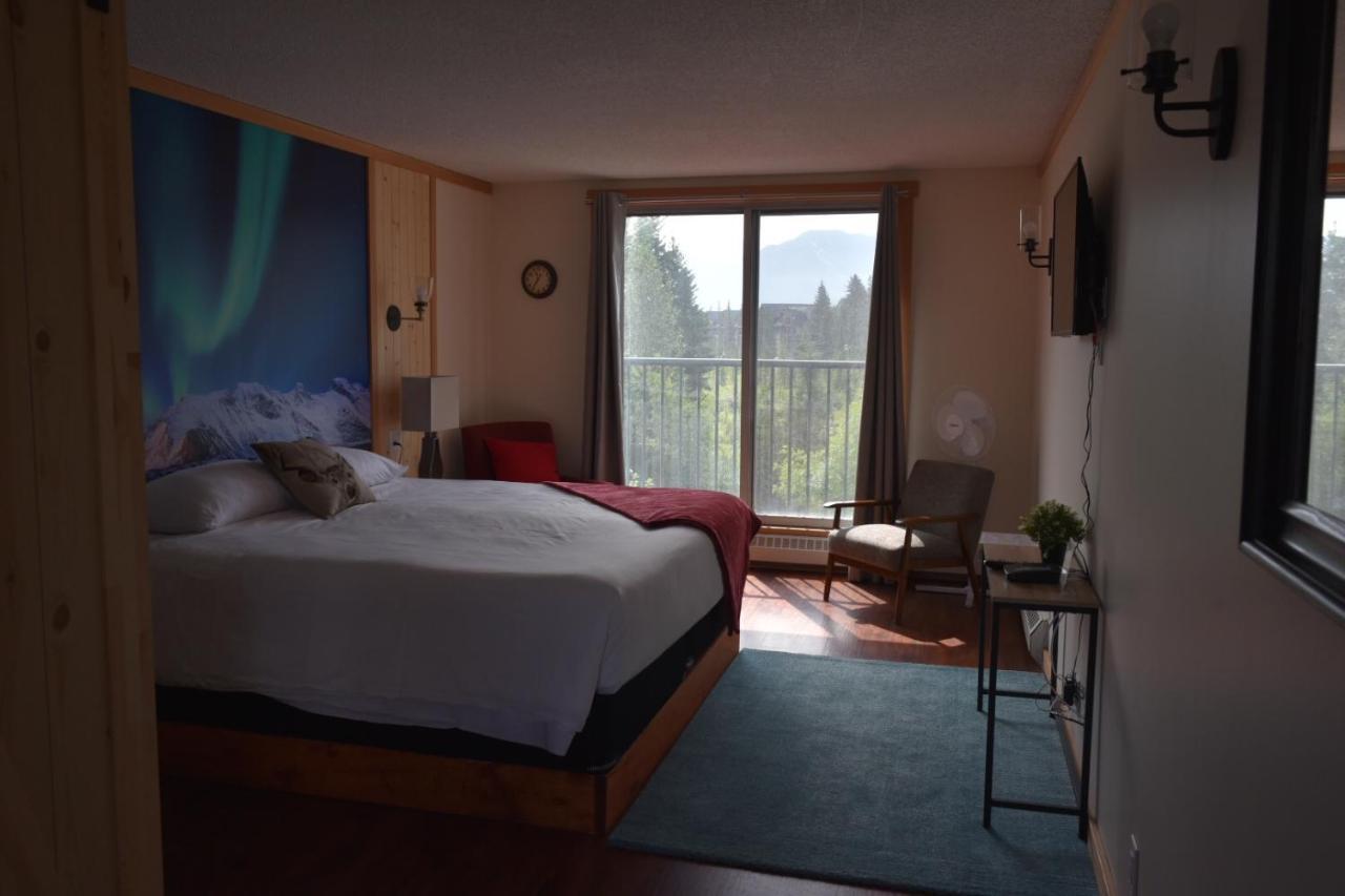 The Drake Inn Canmore Buitenkant foto